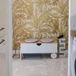 Sunnyside In The Center *