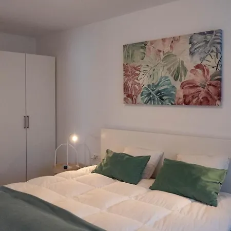 Sunnyside In The Center * Lubiana